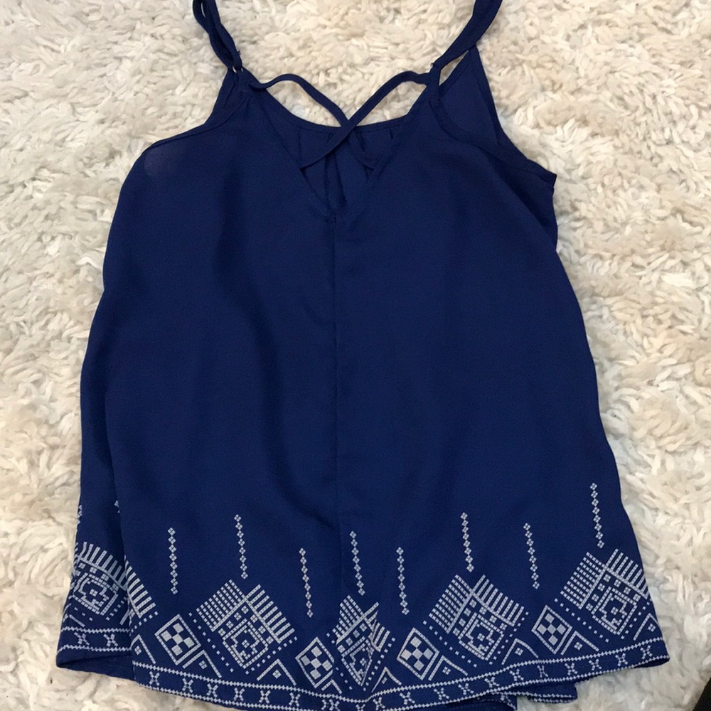 Francesca’s tank - Picture 2 of 2